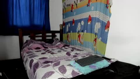 vannellope_vladimir online show from June 10, 1:54 pm