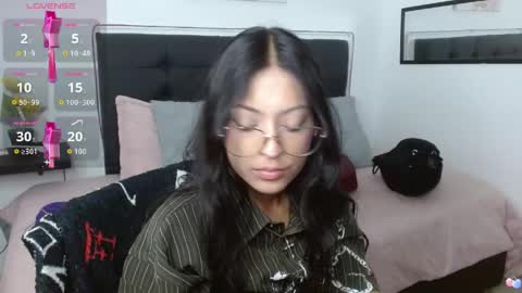 vane online show from April 2, 8:17 pm