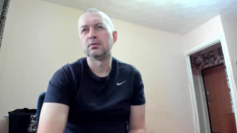 vano_822 online show from November 11, 6:35 am