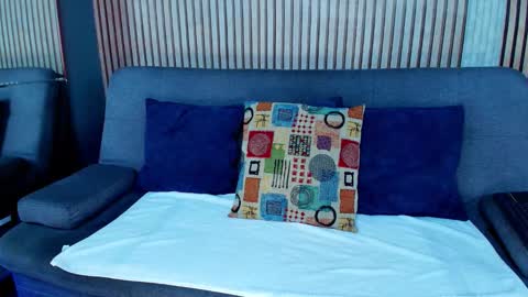 Snapshot of vans_ross chatting on January 5, 5:27 pm Vans Ross online show from January 5, 5:27 pm