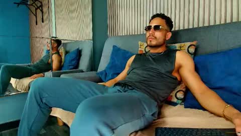 Vans Ross online show from February 17, 7:09 pm