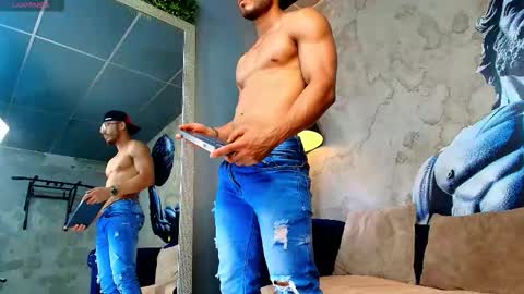 Vans Ross online show from March 9, 7:29 pm