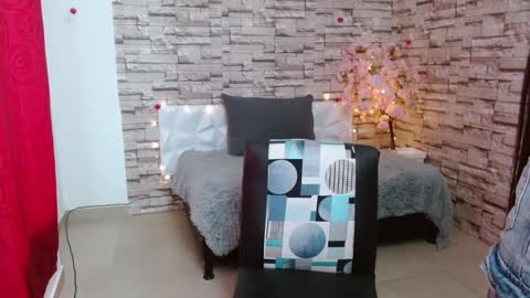 Karuna online show from December 12, 9:58 pm