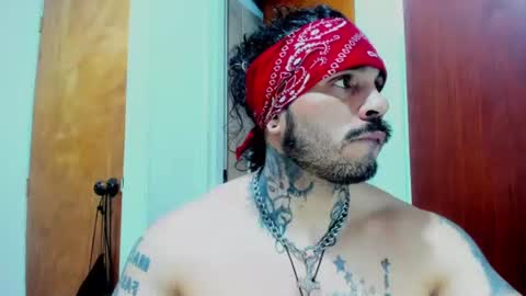 Snapshot of vanvelckan_ chatting on July 4, 11:11 pm vanvelckan_ online show from July 4, 11:11 pm