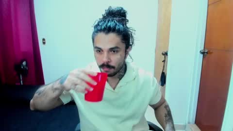 Snapshot of vanvelckan_ chatting on July 21, 2:03 am vanvelckan_ online show from July 21, 2:03 am