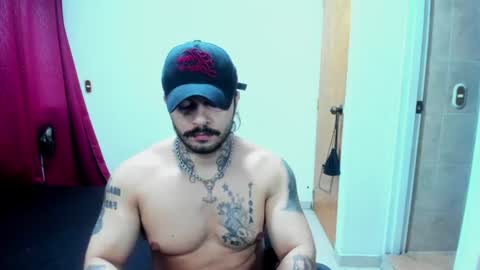 Snapshot of vanvelckan_ chatting on July 24, 5:27 am vanvelckan_ online show from July 24, 5:27 am