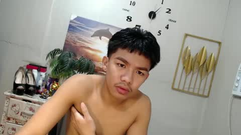 Snapshot of vanxxx2005 chatting on January 26, 1:20 am vanxxx2005 online show from January 26, 1:20 am