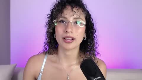 Snapshot of varenka_ivanova22 chatting on June 6, 3:44 am varenka_ivanova22 online show from June 6, 3:44 am