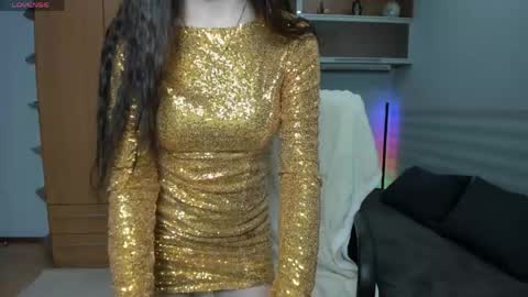 Snapshot of vasilisacute chatting on April 18, 7:58 pm Mira online show from April 18, 7:58 pm