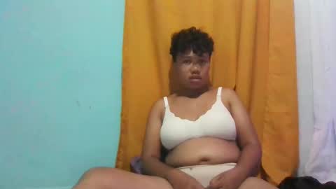 Snapshot of vayannah chatting on April 17, 12:52 pm Vayannah online show from April 17, 12:52 pm