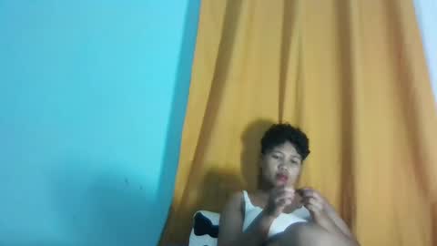 Snapshot of vayannah chatting on April 18, 8:20 pm Vayannah online show from April 18, 8:20 pm