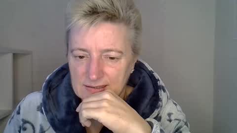 vea_motty online show from November 20, 8:25 am