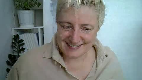 vea_motty online show from June 4, 6:08 am