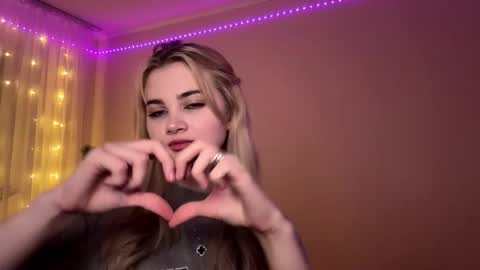 Monika online show from January 17, 2:11 pm