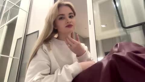 Monika online show from February 11, 1:16 pm