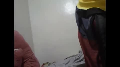 Snapshot of vee_tommy chatting on May 21, 4:08 am Vee tommy online show from May 21, 4:08 am