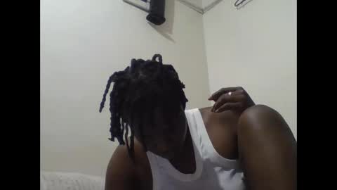 Snapshot of vee_tommy chatting on May 31, 5:04 am Vee tommy online show from May 31, 5:04 am