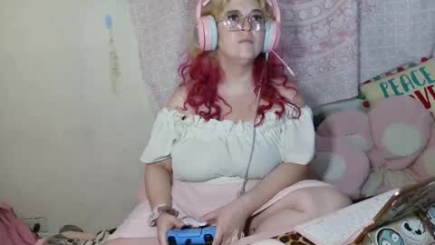 Snapshot of veelehanex3 chatting on July 9, 4:44 pm Veronica Lehane online show from July 9, 4:44 pm