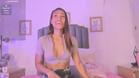   online show from April 8, 11:32 am