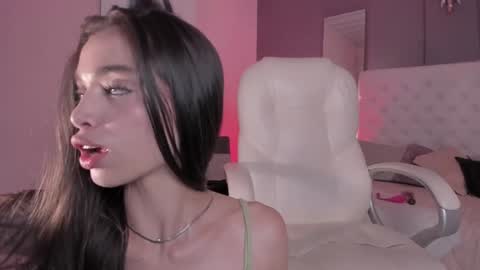 Snapshot of vega_roux chatting on January 26, 8:14 am VEGA online show from January 26, 8:14 am