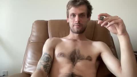 Joeyyy online show from April 23, 12:45 am