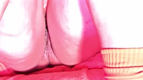 Snapshot of veheveun chatting on June 2, 5:37 pm Vehe Veun online show from June 2, 5:37 pm