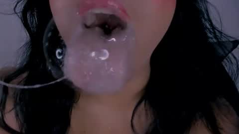 camila online show from December 5, 7:50 am