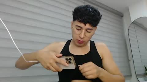 Snapshot of velascosexyboy chatting on March 4, 2:38 am velascosexyboy online show from March 4, 2:38 am