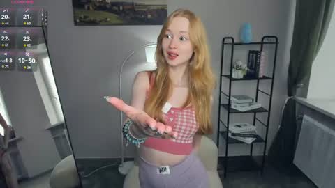 Snapshot of velinavoss chatting on July 26, 12:01 pm Alice online show from July 26, 12:01 pm