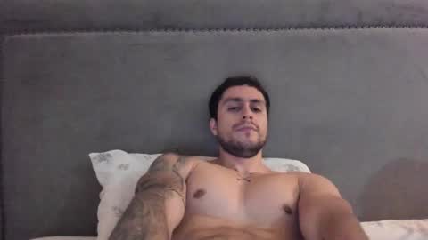 Snapshot of velkoz7 chatting on February 4, 5:24 am Emm online show from February 4, 5:24 am