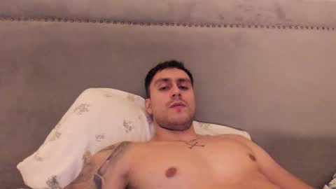 Snapshot of velkoz7 chatting on March 1, 3:30 am Emm online show from March 1, 3:30 am