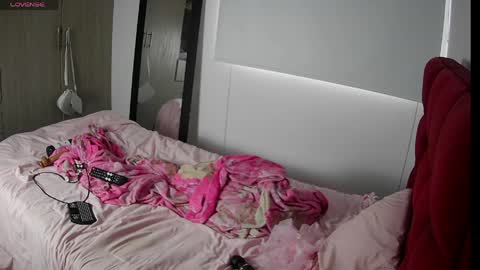 Snapshot of velma_star chatting on June 4, 12:55 pm Velma online show from June 4, 12:55 pm