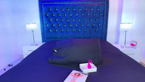 velora_nigth online show from January 19, 11:25 am