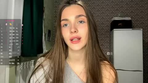 Nia online show from April 15, 5:09 pm