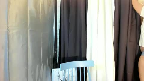 Snapshot of velvet_jess chatting on March 1, 5:09 am call me jessie online show from March 1, 5:09 am