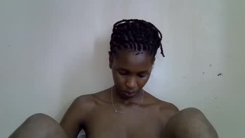 Snapshot of velvet_luxe2 chatting on June 15, 2:30 pm velvet_luxe2 online show from June 15, 2:30 pm