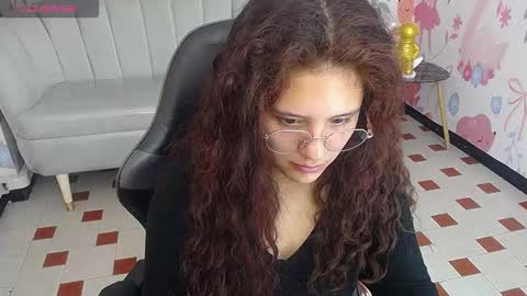 velvet_moon_v online show from February 14, 1:19 pm