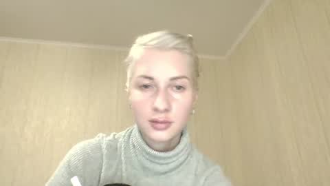 Snapshot of velvet_pearl chatting on July 10, 5:15 pm Velvet Pearl online show from July 10, 5:15 pm