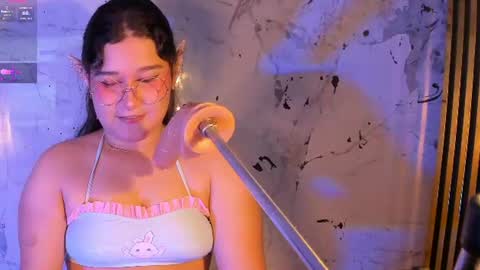 velvet_rosee_ online show from July 12, 12:51 pm