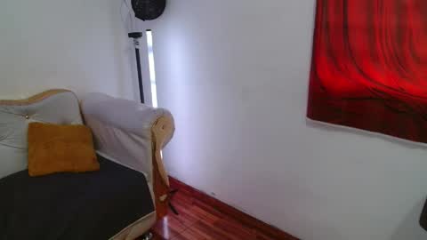 Snapshot of velvet_sex chatting on May 11, 4:04 pm Velvet Sexy online show from May 11, 4:04 pm
