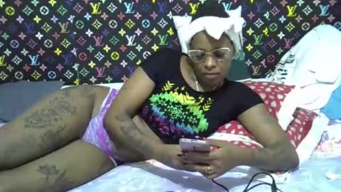 velvet online show from March 22, 7:39 pm