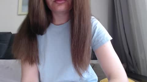 velvetmoon123 online show from May 24, 7:35 am