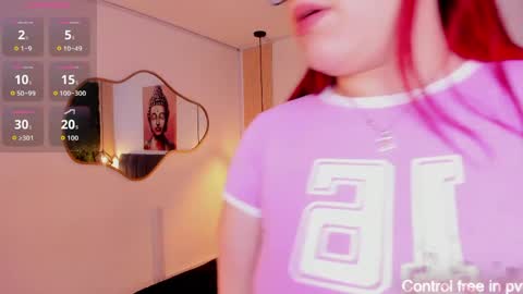 Snapshot of velvetscarlett chatting on March 31, 12:49 pm velvetscarlett online show from March 31, 12:49 pm