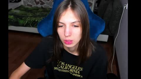 veneradi615 online show from January 26, 1:36 pm