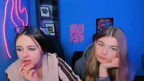 venezia_barton online show from February 25, 4:16 pm