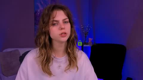 Snapshot of venezia_barton chatting on March 25, 10:21 am venezia_barton online show from March 25, 10:21 am