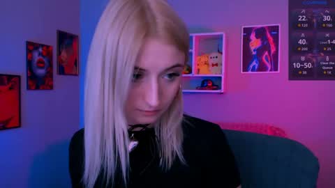 Snapshot of venezia_barton chatting on May 14, 7:09 pm venezia_barton online show from May 14, 7:09 pm