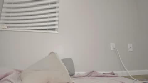 Harley   instahailharleyy online show from November 11, 2:00 am