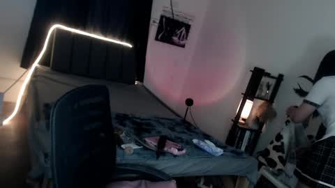 veniceseduction online show from April 17, 12:08 pm