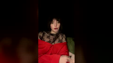 Snapshot of venom_goddess chatting on May 7, 8:47 pm venom_goddess online show from May 7, 8:47 pm